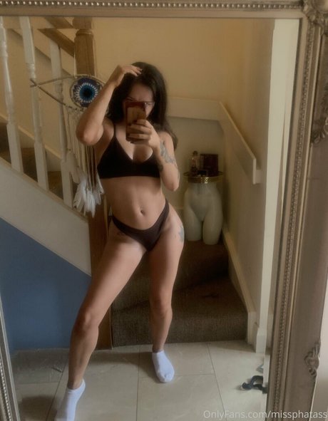 Missphatass adult model photos