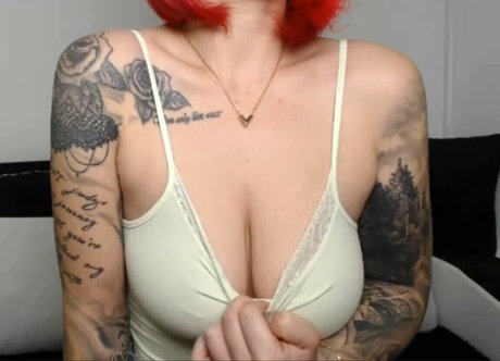 NinaDevil porn star image