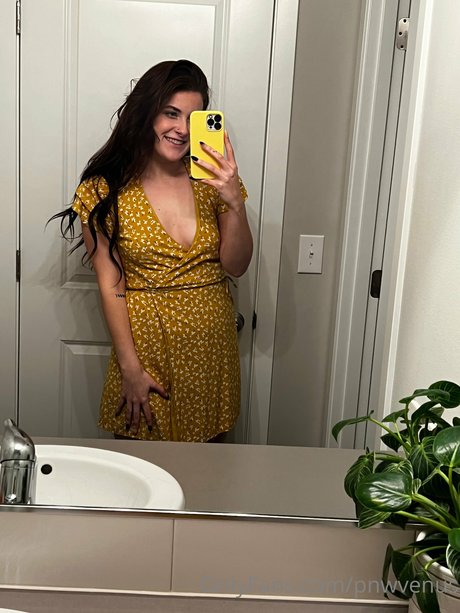 pnwvenus model hot gallery