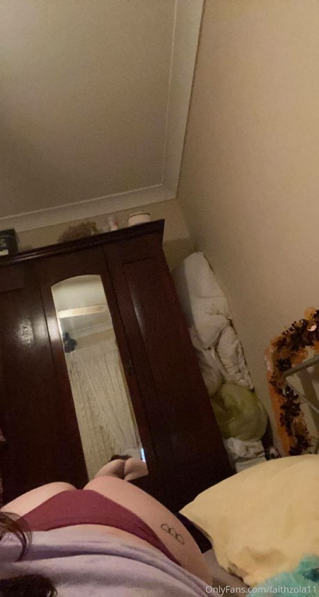 Faithzola11 star high quality photo