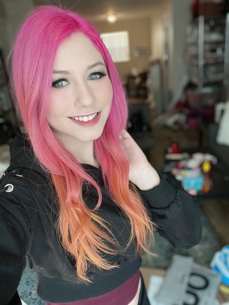 Daniella Claire hd star pics