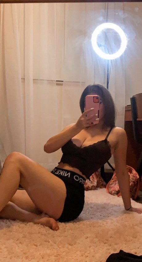 Sukashawty naked pornstar photos