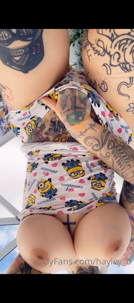 young teen onlyfans adult image