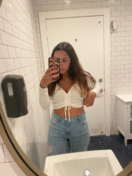 Causticx nudes actress pic