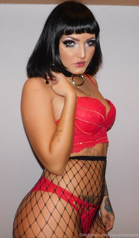 holyxannemarie star best photo