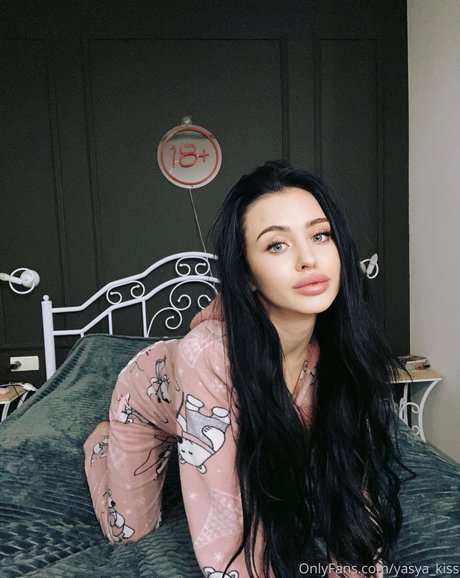Yasya pornstar sexy pic