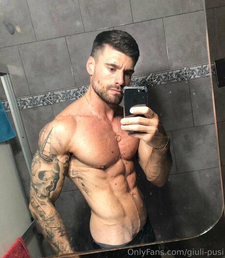 Chulo95 perfect model gallery