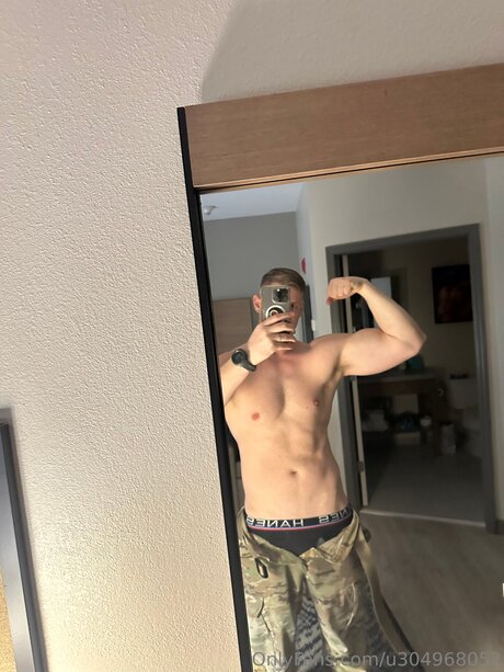 U304968052 pornstar pretty image