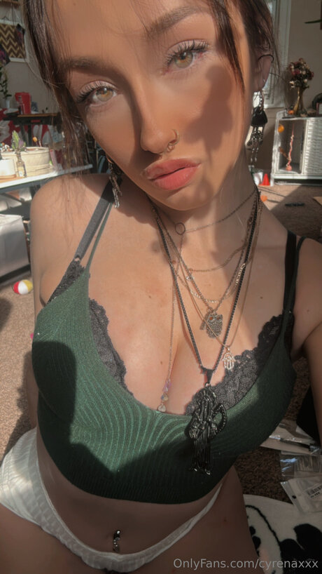 Cyrenaxxx sexy star galleries