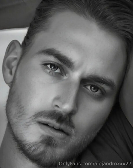 Alejandroxxx27 hd actress photo