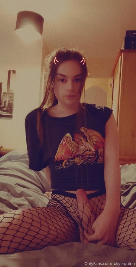 Tokyo Quinn nice actress pics