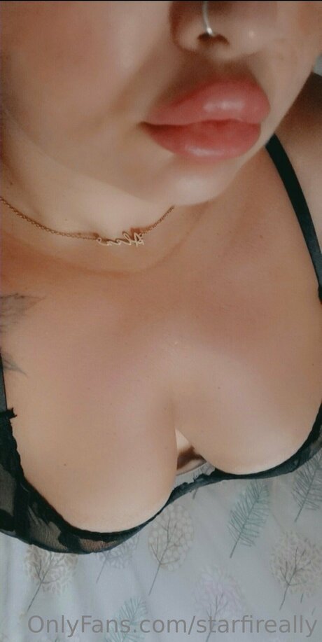 Starfireally model xxx photo