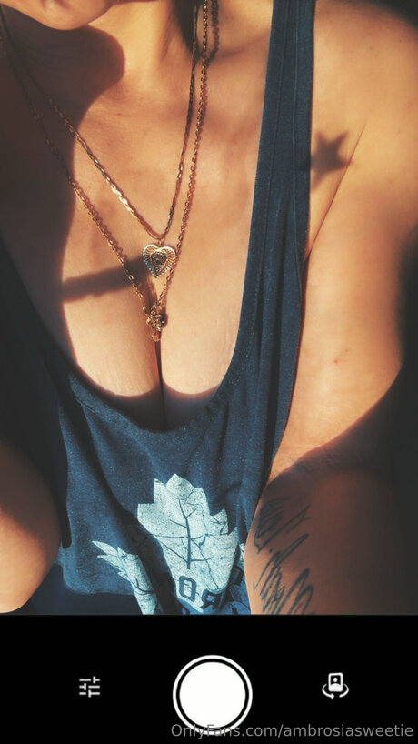 Ambrosiasweetie model porn images