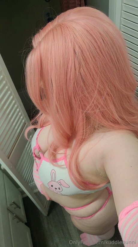 Kuddlebunni pornstar top img