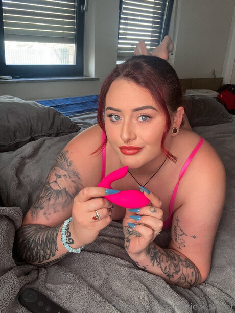 Marie X Sweet porn actress image