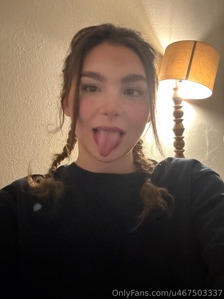 Skuishiiiposr pretty actress photo