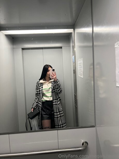 lesbian fuck onlyfans pornographic pictures