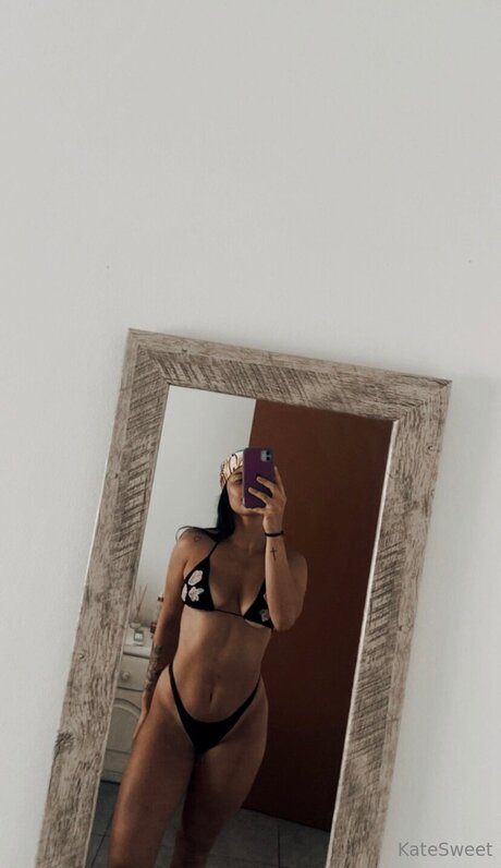 Katesweet22 porn model gallery