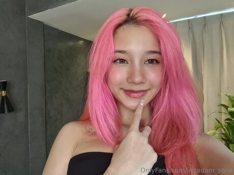 Lrlsadamsone star naked images