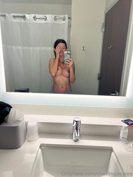 Chasingjoeylee nude actress image