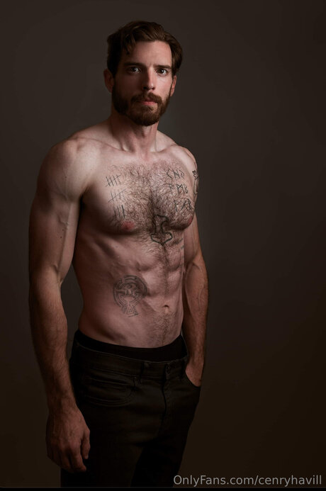 Cenryhavill nudes star photo