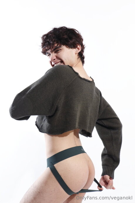 busty petite onlyfans free porn pics