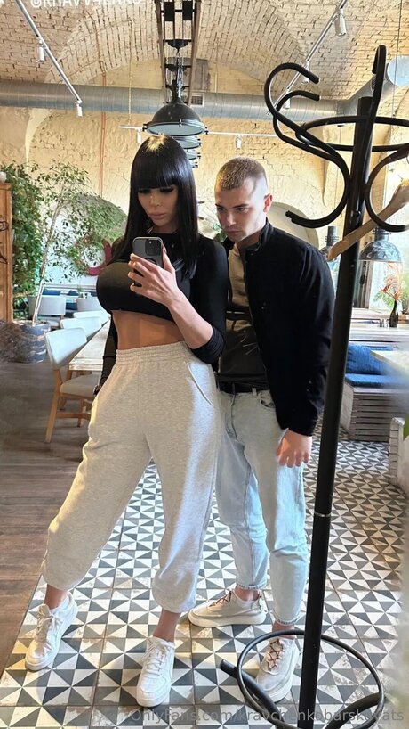 Kravchenkobarskayats art pornstar picture