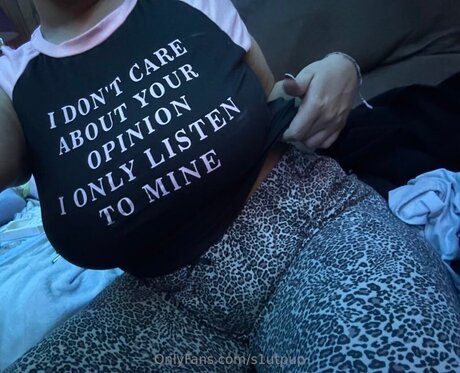 S1utpup top actress img