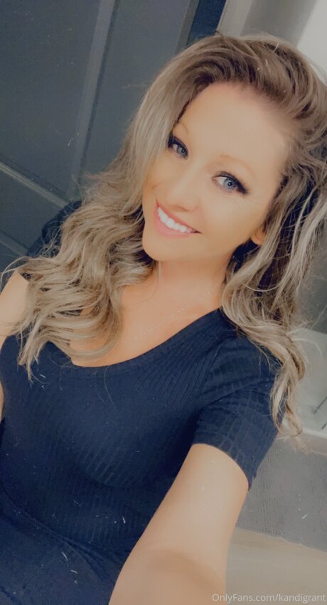 blowjobs onlyfans beautiful porn photo