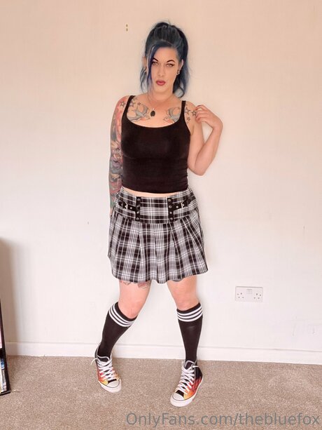 Thebluefox high quality model pic