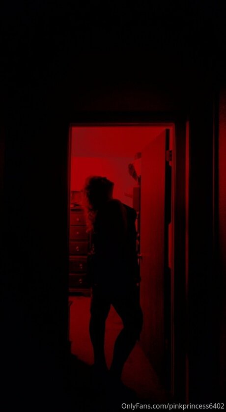 Kelligarcia adult model pic