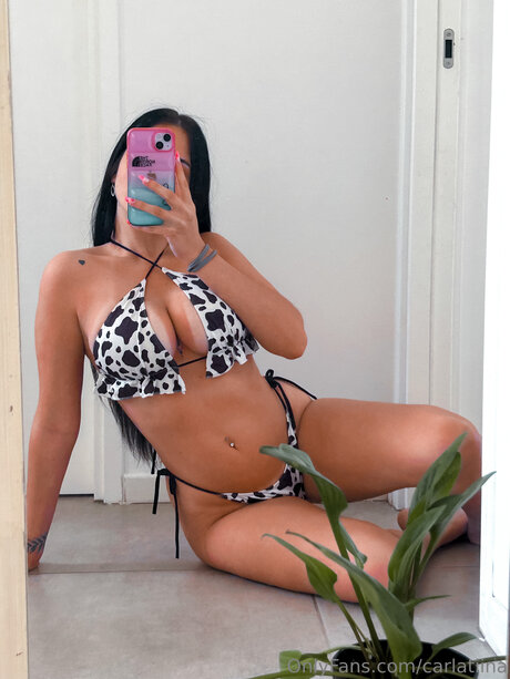 Carlatiina nude pornstar pictures