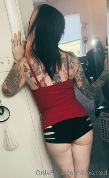 Roxxired star nude photo