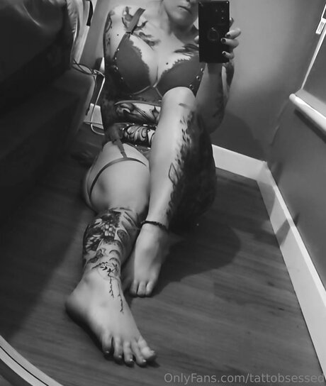 Tattobsessed hot model image