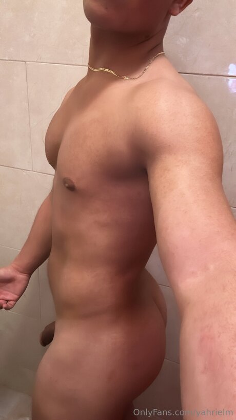 Yahrielm hot pornstar pictures