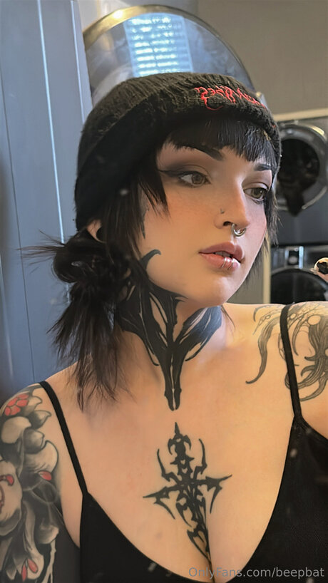 Beepbat pornstar beautiful pic