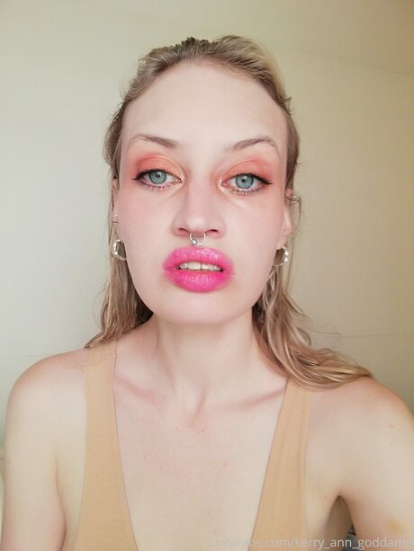 Kerry Ann Goddamn model porn archive