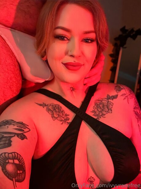 Ivyyraeefree hot actress picture