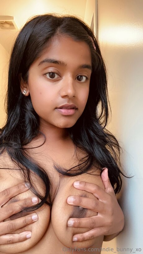 Indie Bunny Xo perfect model photo