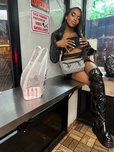 Mommy Ny perfect model image