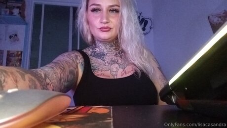 Lisacasandra art actress photo