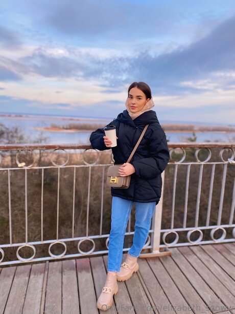 Elizabeth Dreamm naked star galleries