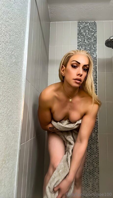 Poe100 perfect actress galleries