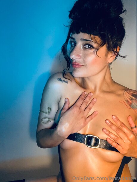 ebony feet onlyfans adult archive