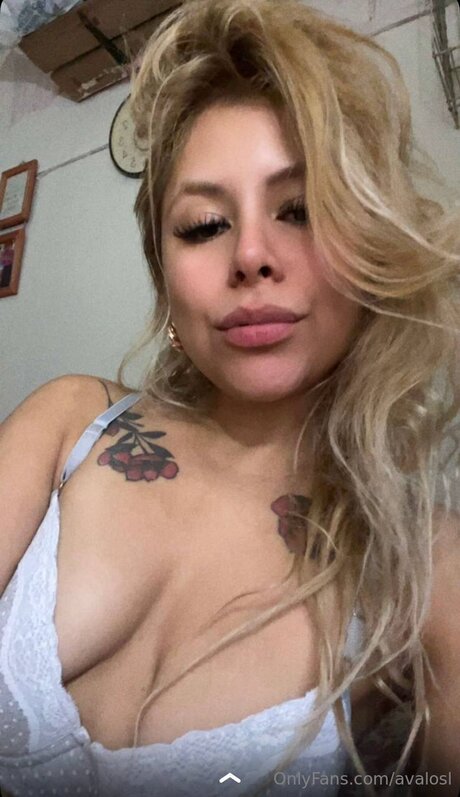 Avalosl star nude photo