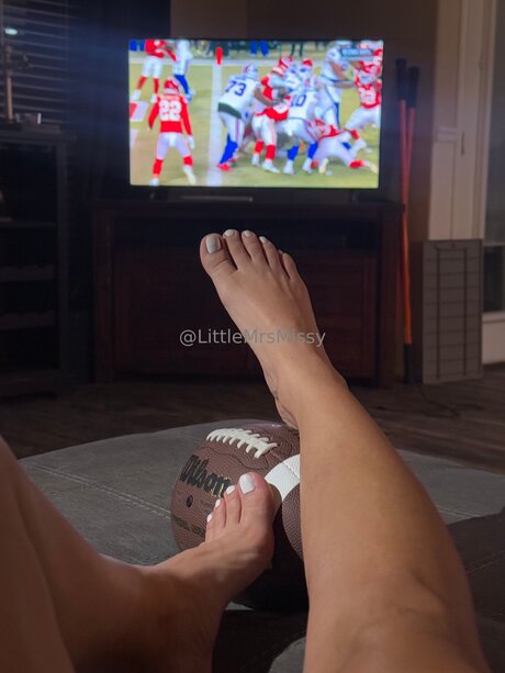 Littlemrsmissy naked pornstar galleries