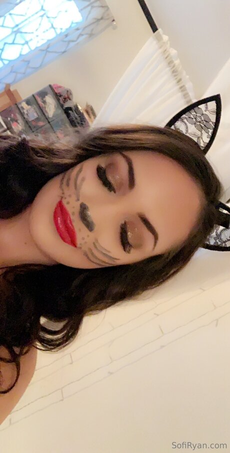 Sofiryan beautiful model pics