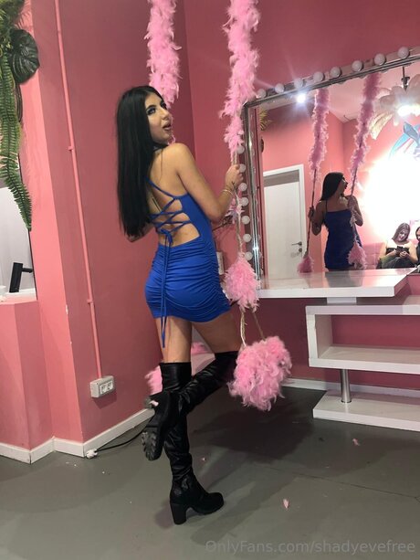 Shadyevefree model adult img