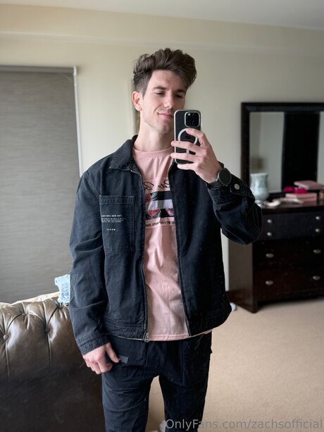 Zachsofficial star pretty pic