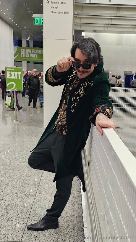 Theunrulystache model porn picture